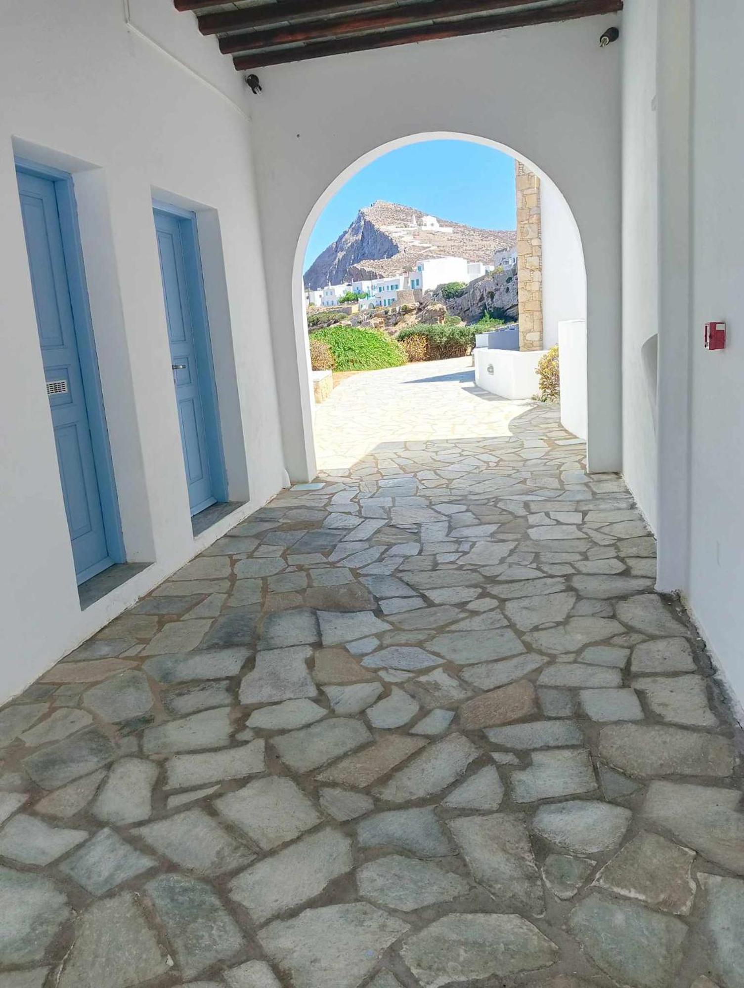 Folégandros Anemousa Hotel מראה חיצוני תמונה
